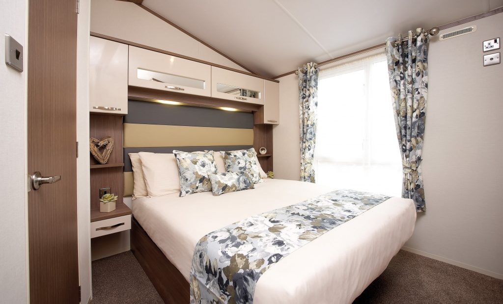 Highlander Lodge master bedroom with king size bed
